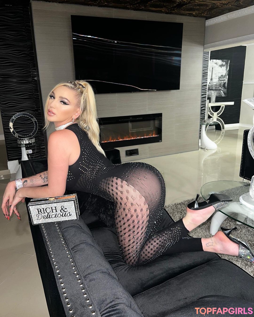 Naakte gelekte OnlyFans-foto van Kendra Sunderland #136