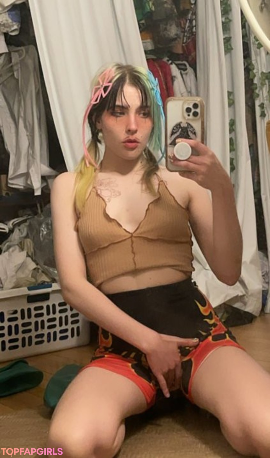 Naakte gelekte OnlyFans-foto van Dorian Electra #38