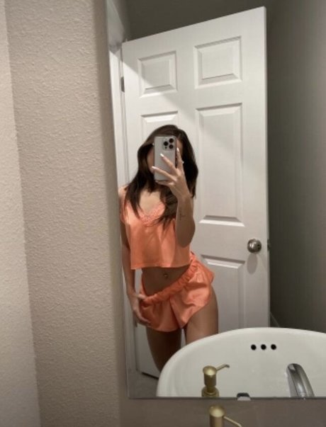 Janicee janicee