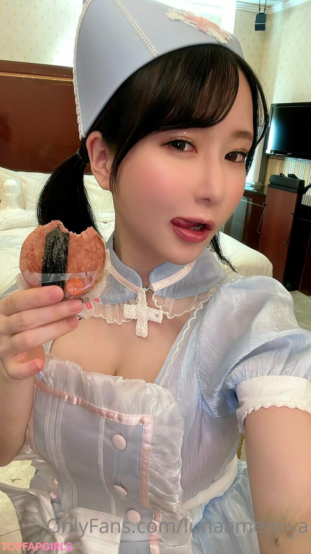 Naakte gelekte OnlyFans-foto van Lunaamemiya #170