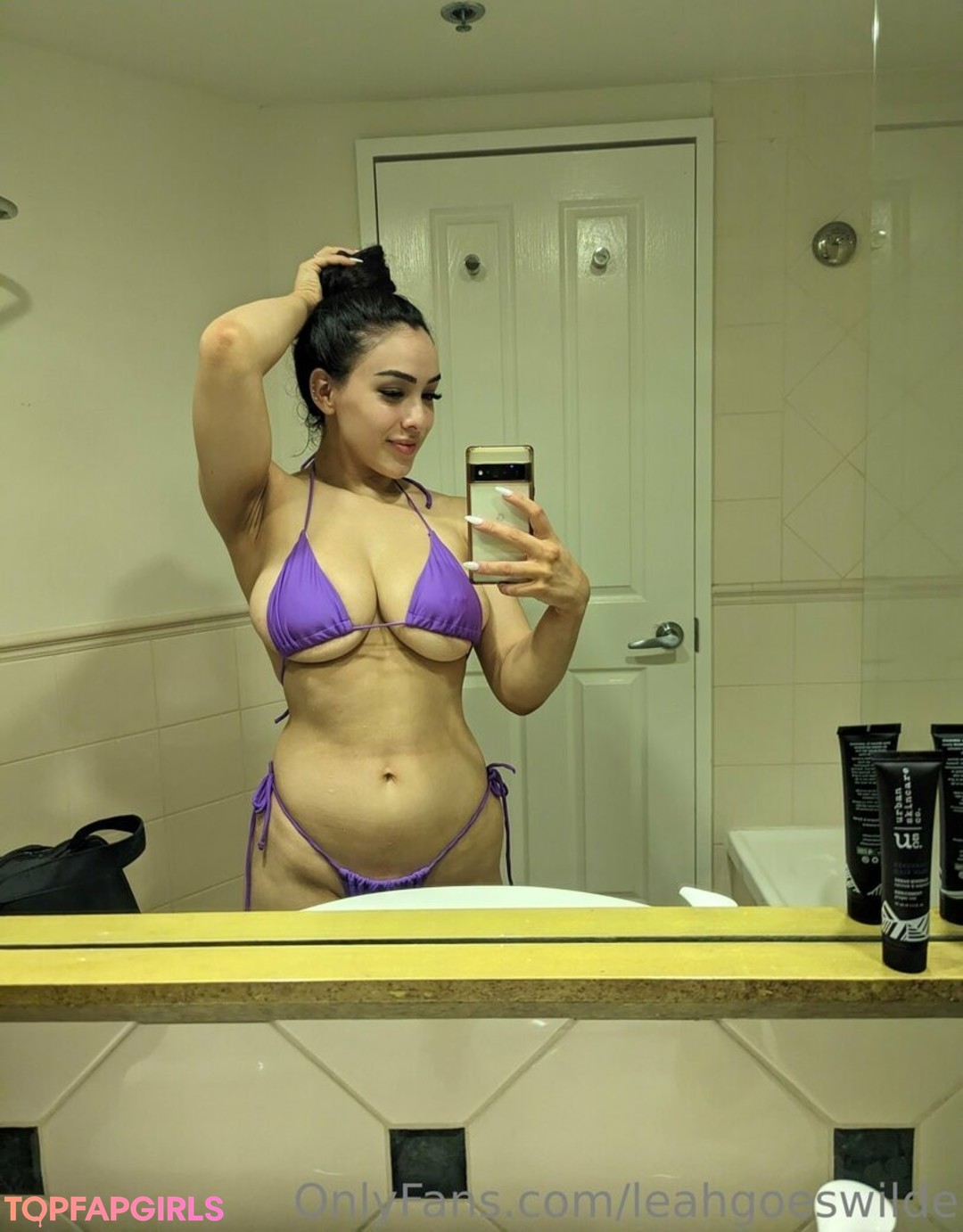 Naakte gelekte OnlyFans-foto van Leah Wilde #211