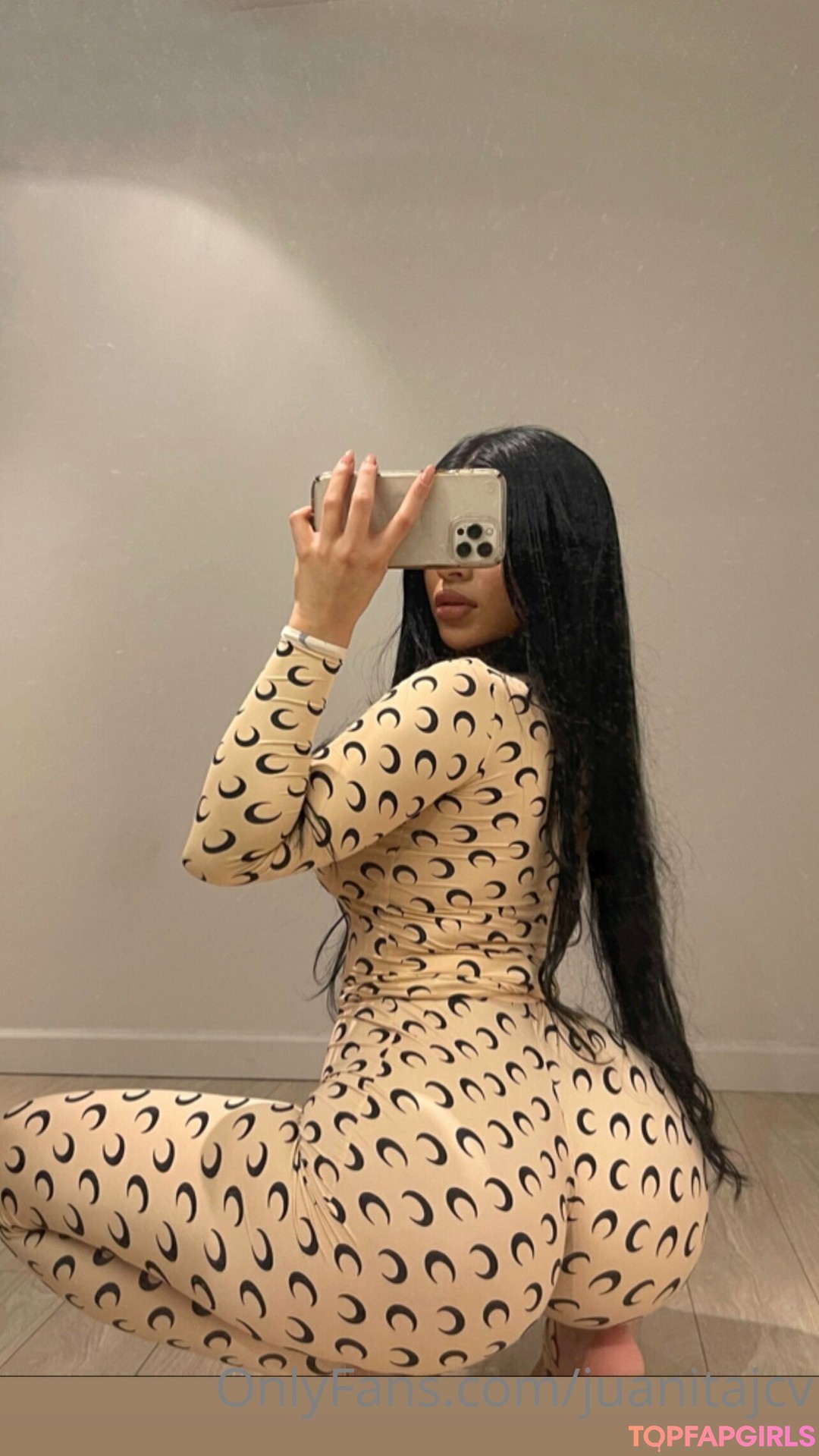 Naakte gelekte OnlyFans-foto van Juanita Belle #205