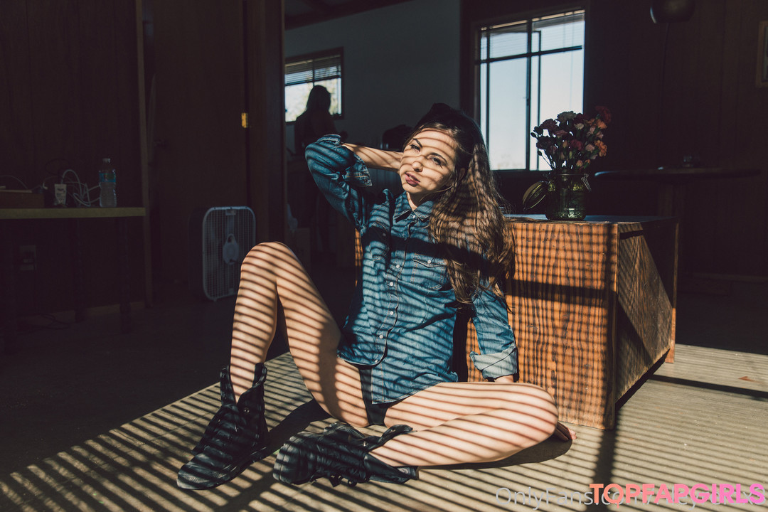 Naakte gelekte OnlyFans-foto van Riley Reid #1163