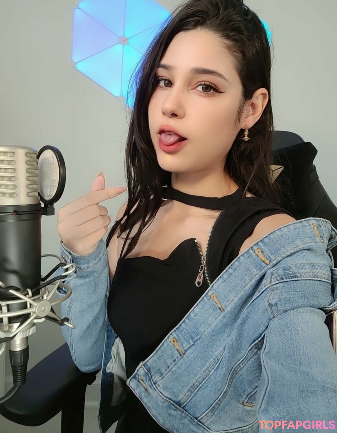 Naakte gelekte OnlyFans-foto van Jeanwanwan #2395
