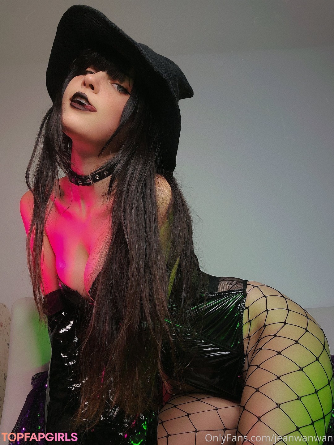 Naakte gelekte OnlyFans-foto van Jeanwanwan #180