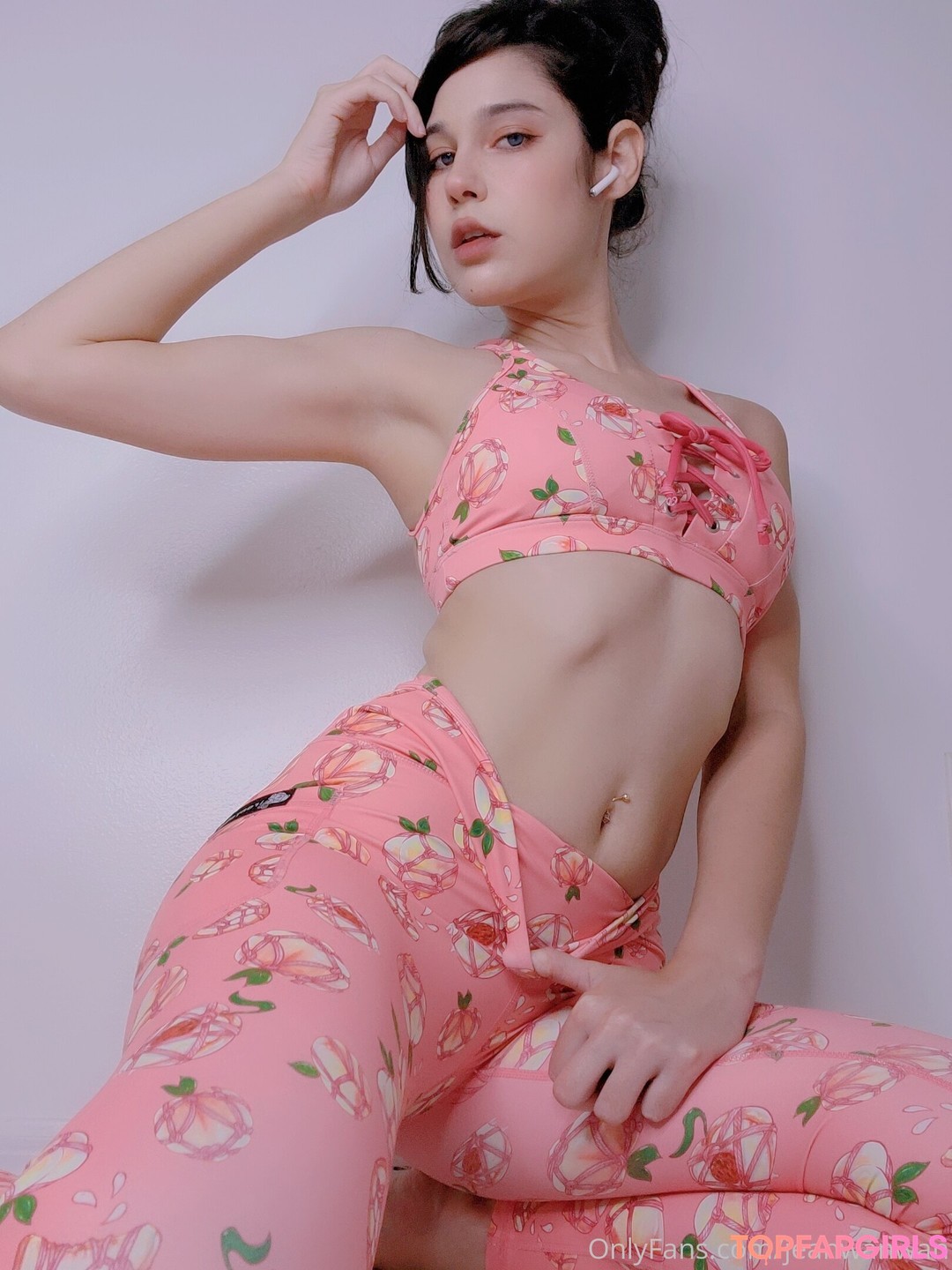 Naakte gelekte OnlyFans-foto van Jeanwanwan #51
