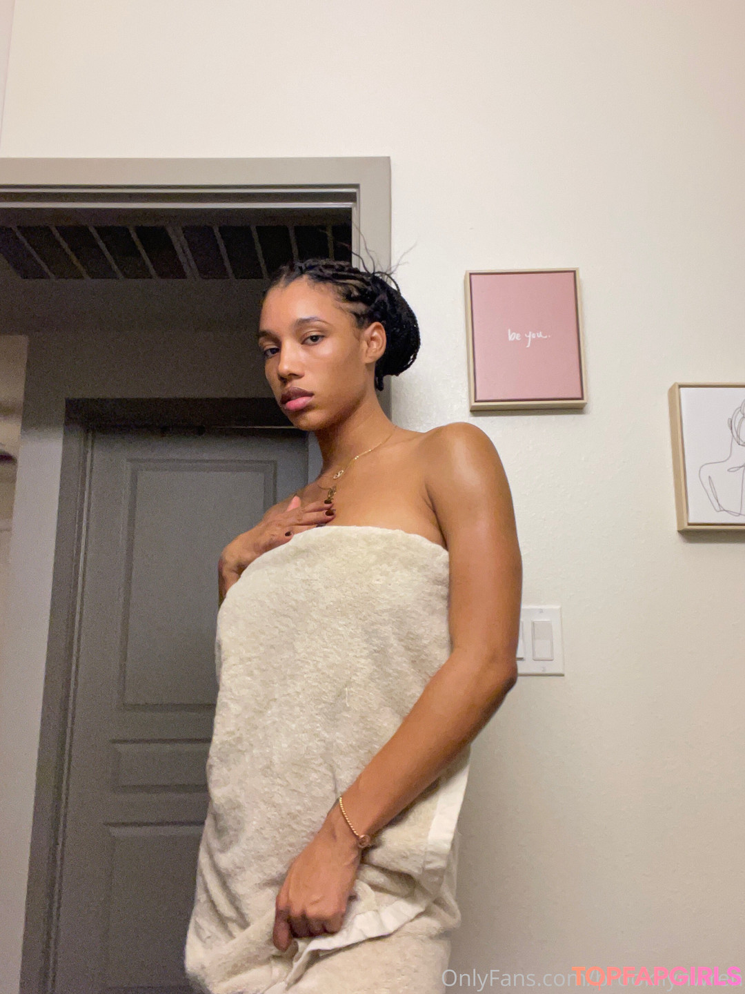 Naakte gelekte OnlyFans-foto van Brookliyn Wren #45