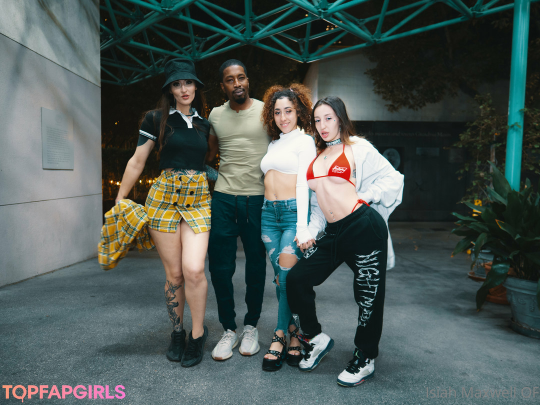 Naakte gelekte OnlyFans-foto van Kira Perez #27