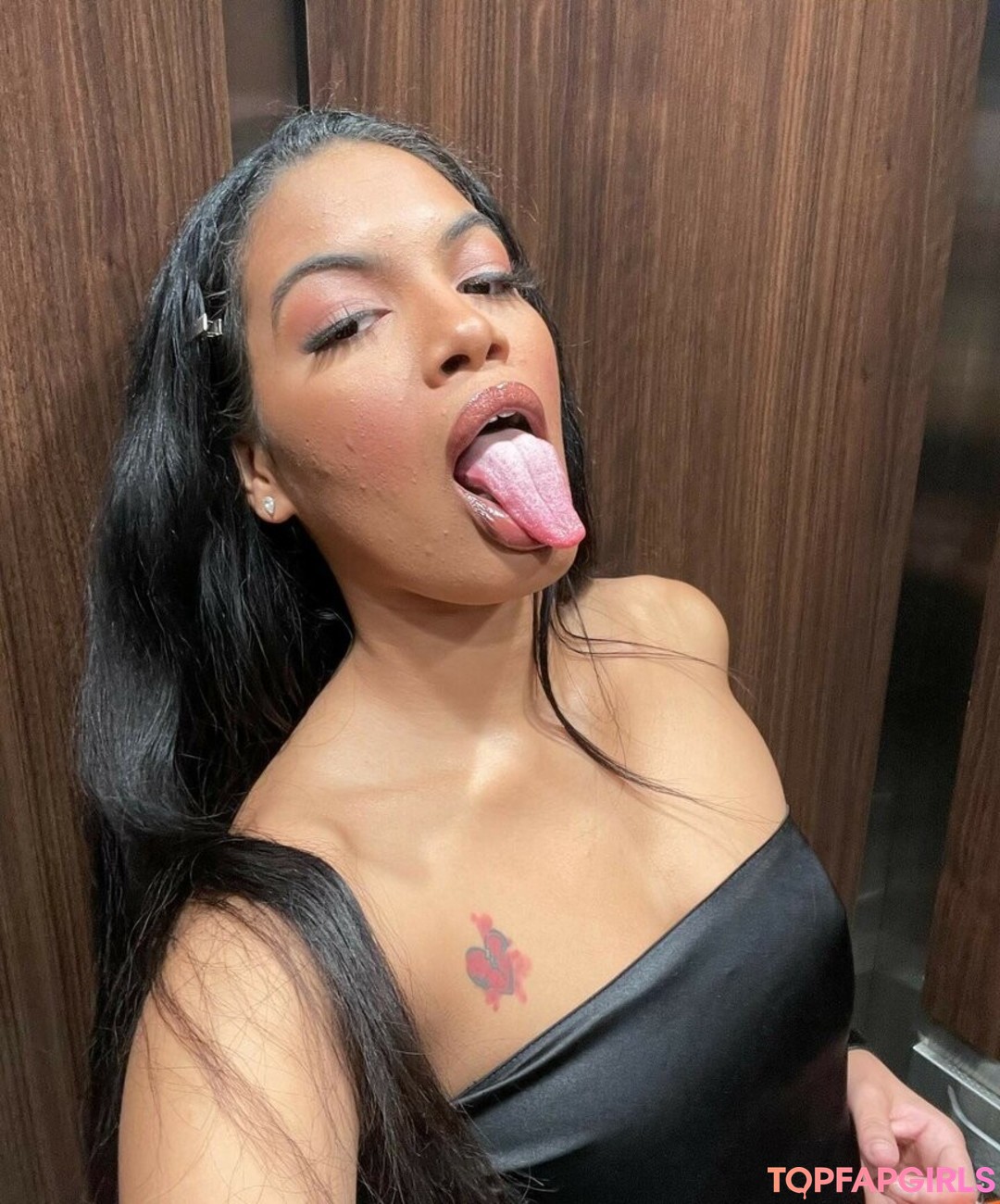 Naakte gelekte OnlyFans-foto van Maya Farrell #12