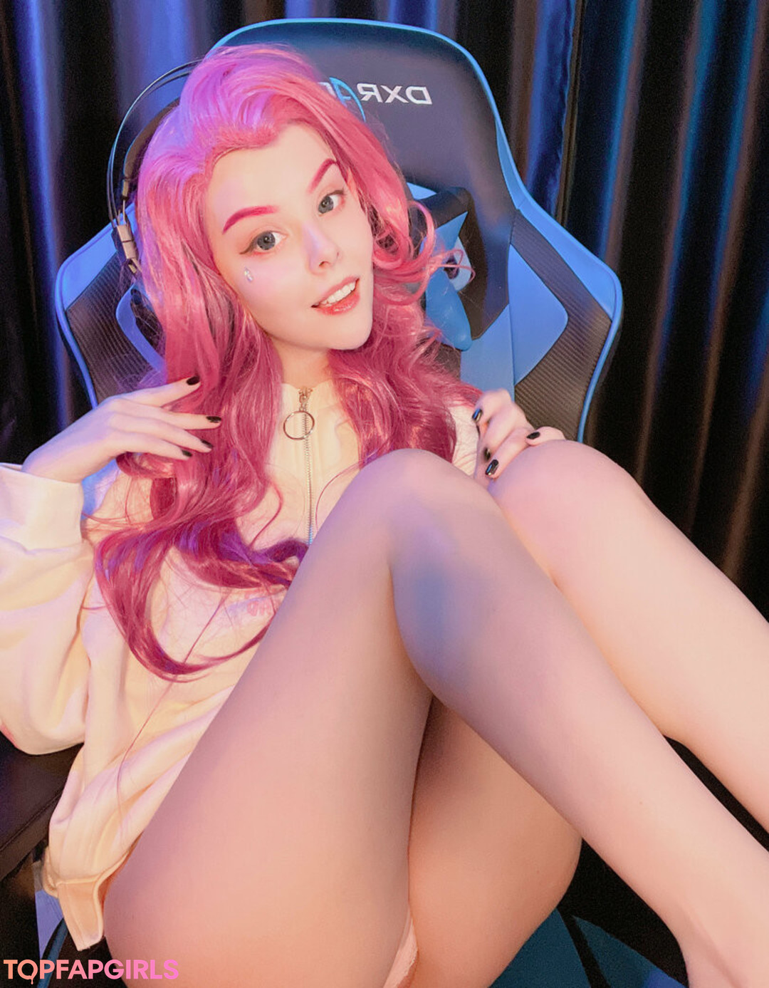 Naakte gelekte OnlyFans-foto van Disharmonica #5150