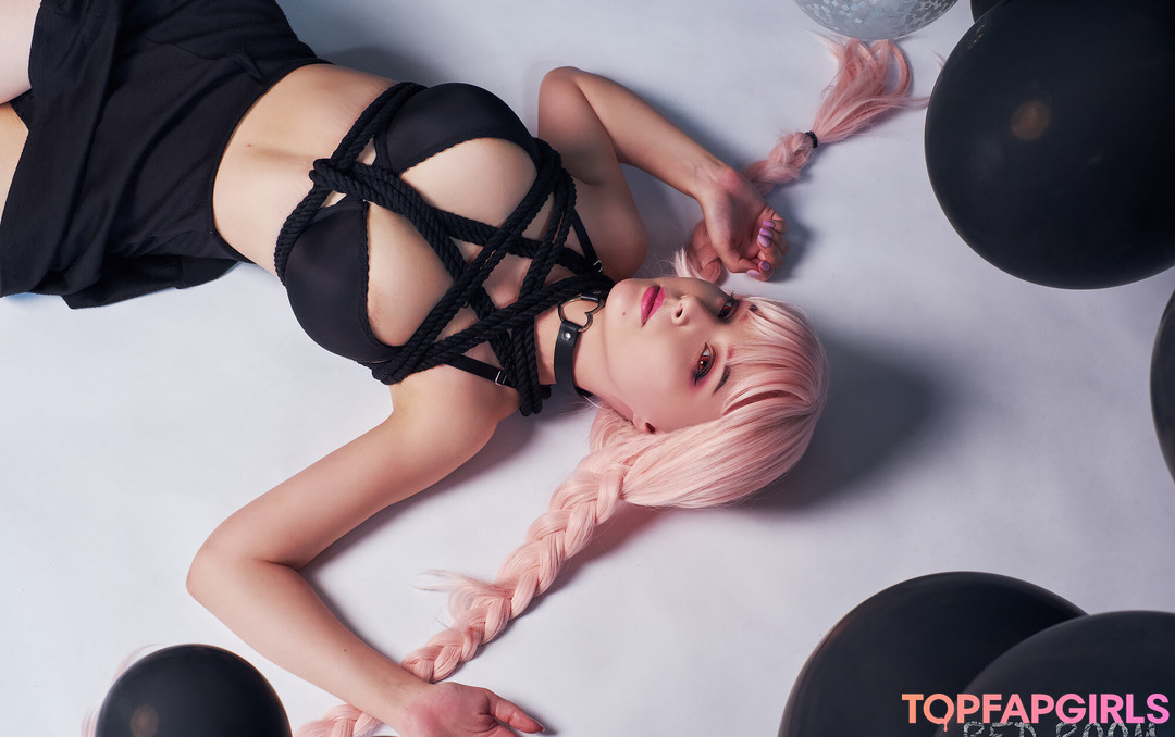 Naakte gelekte OnlyFans-foto van Disharmonica #628