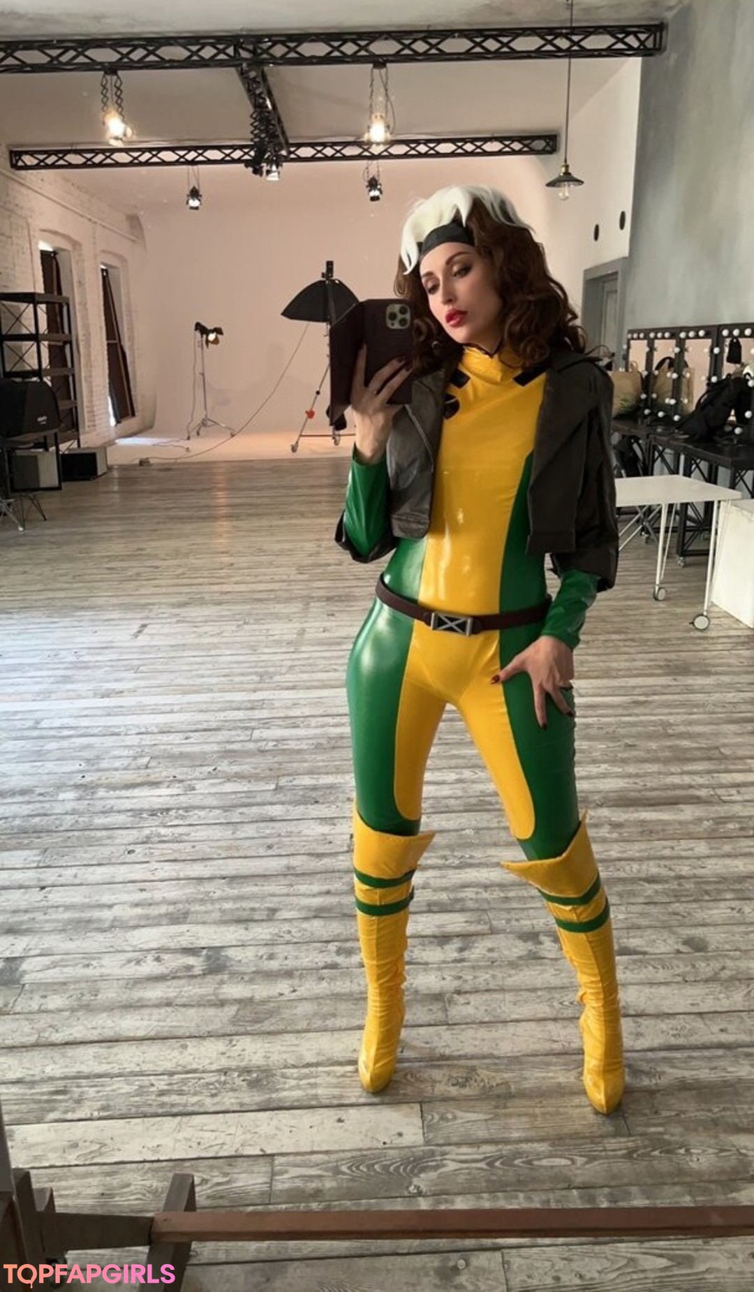 Naakte gelekte OnlyFans-foto van Lera Himera #14327