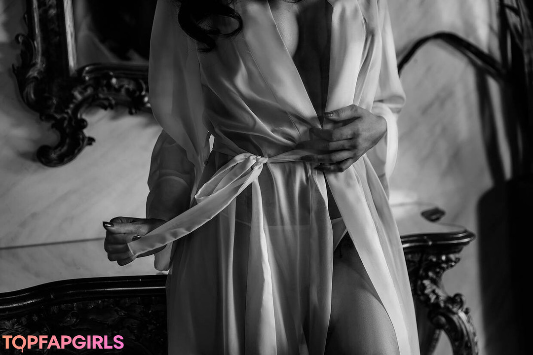 Naakte gelekte OnlyFans-foto van Lera Himera #422