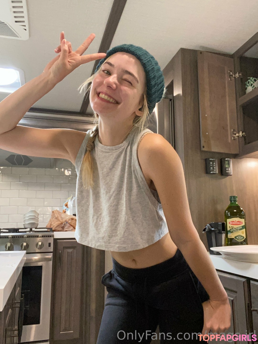 Naakte gelekte OnlyFans-foto van Omgcosplay #548