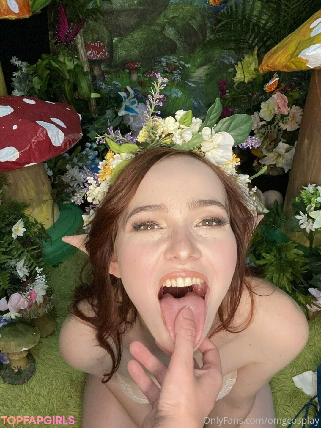 Naakte gelekte OnlyFans-foto van Omgcosplay #999