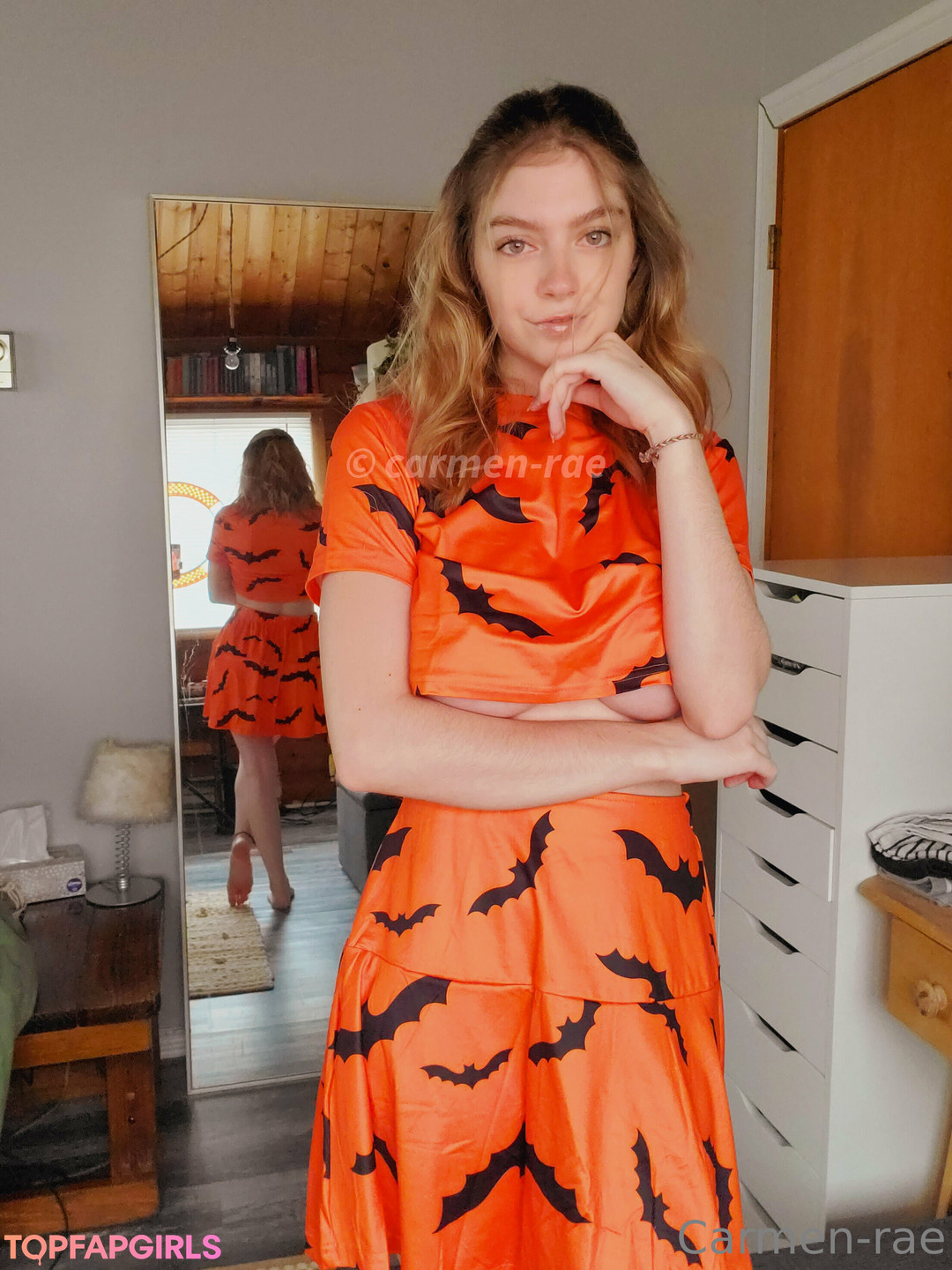 Naakte gelekte OnlyFans-foto van Carmenrae #792
