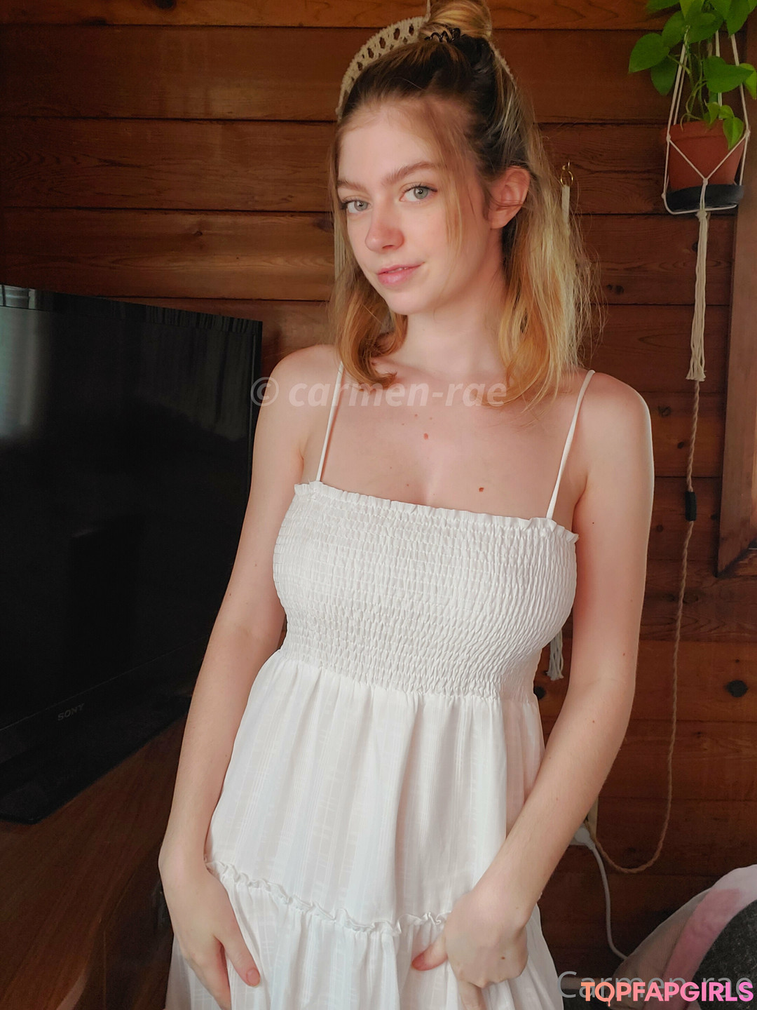 Naakte gelekte OnlyFans-foto van Carmenrae #1587