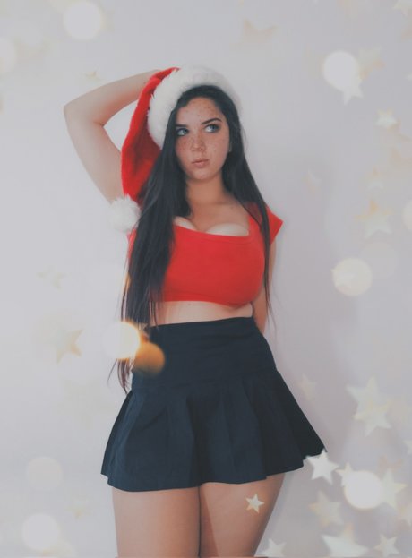 Naakte gelekte OnlyFans-foto van Sarah Bustani