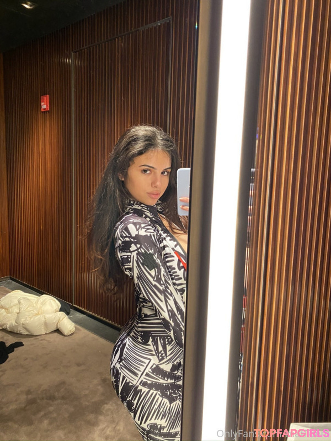 Naakte gelekte OnlyFans-foto van Mati #252