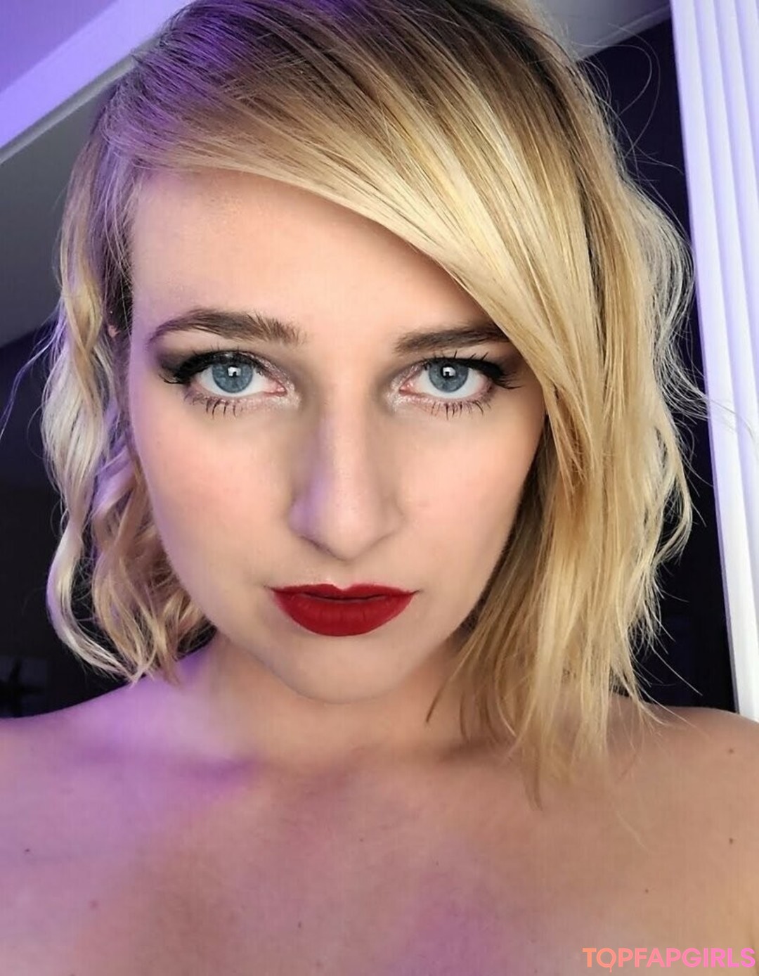 Naakte gelekte OnlyFans-foto van Kate England #3270