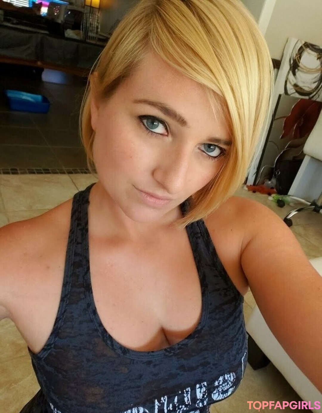 Naakte gelekte OnlyFans-foto van Kate England #3532