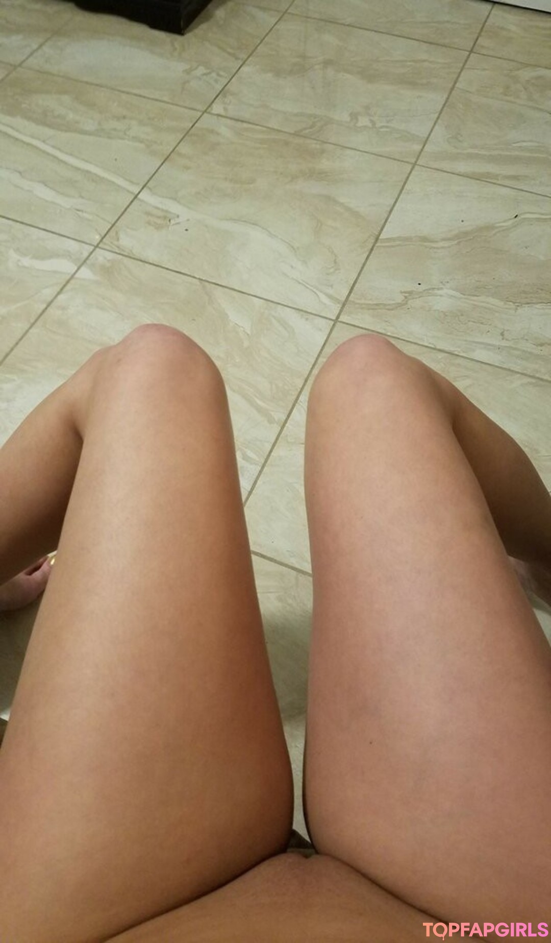 Naakte gelekte OnlyFans-foto van Kate England #3884