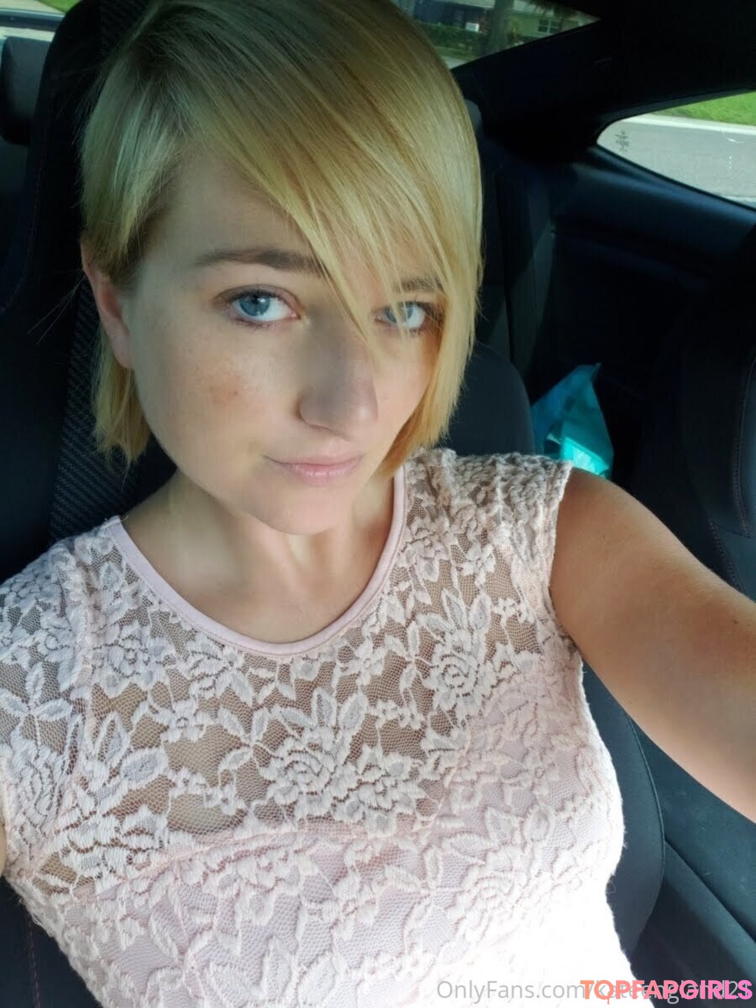 Naakte gelekte OnlyFans-foto van Kate England #2729