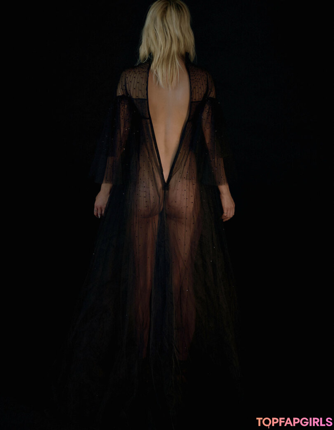 Naakte gelekte OnlyFans-foto van Caroline Vreeland #579