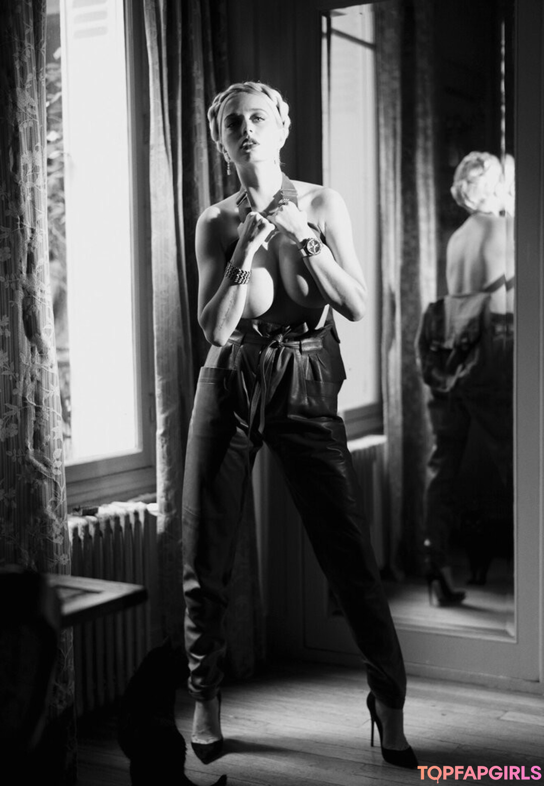 Naakte gelekte OnlyFans-foto van Caroline Vreeland #583