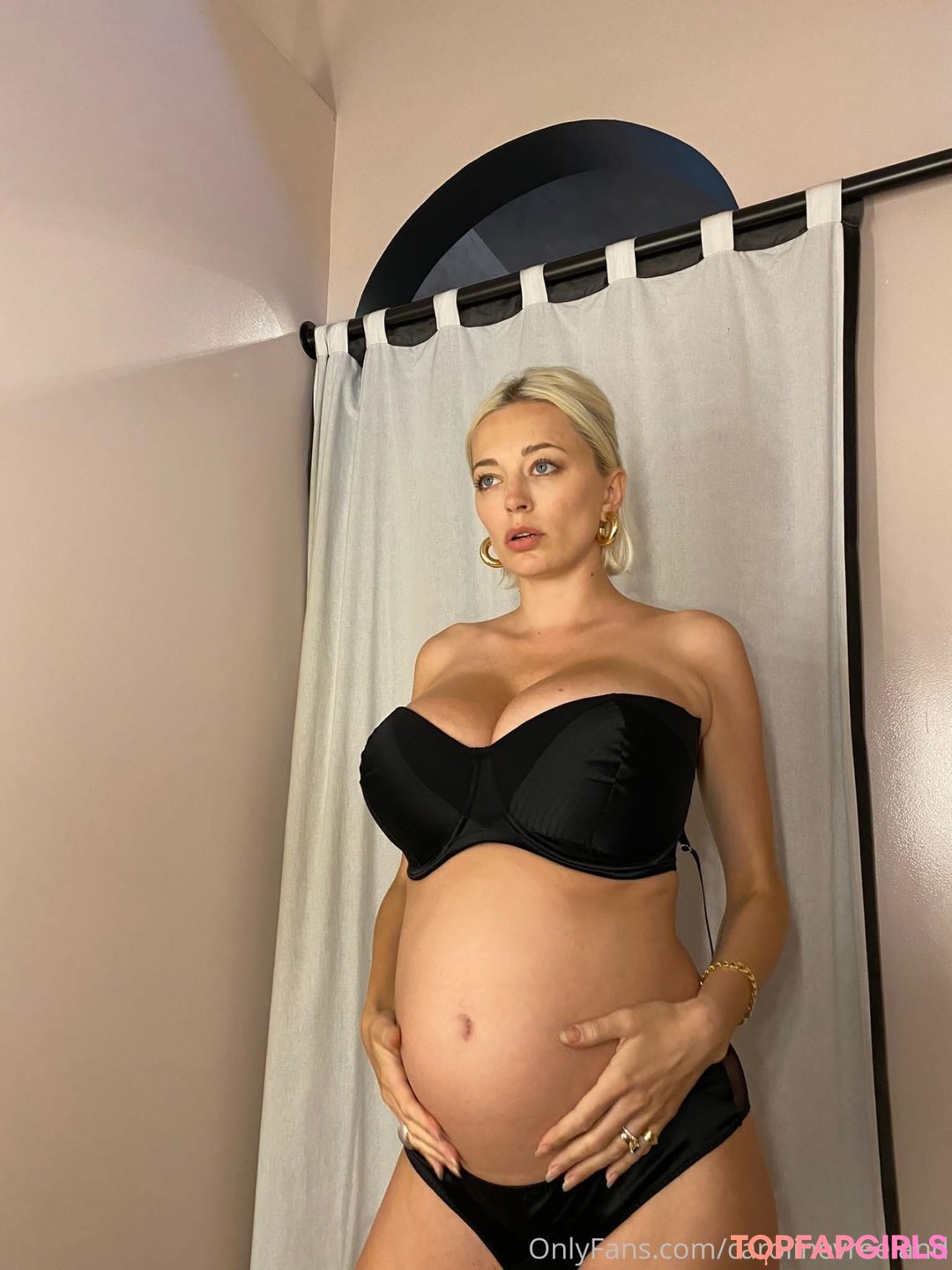 Naakte gelekte OnlyFans-foto van Caroline Vreeland #65