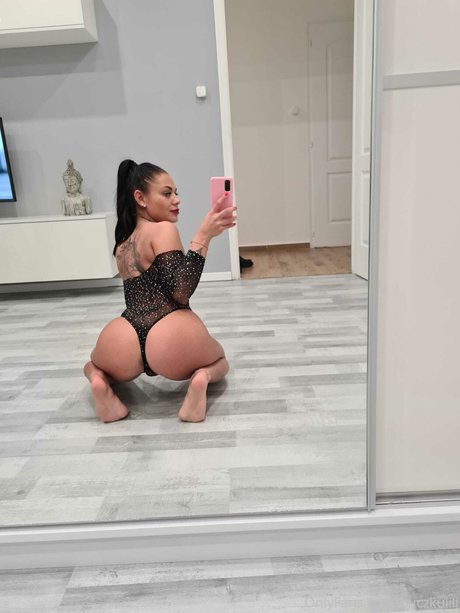 Naakte gelekte OnlyFans-foto van Buczkulili