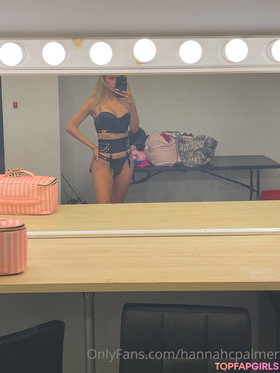 Naakte gelekte OnlyFans-foto van Hannah Palmer #1754