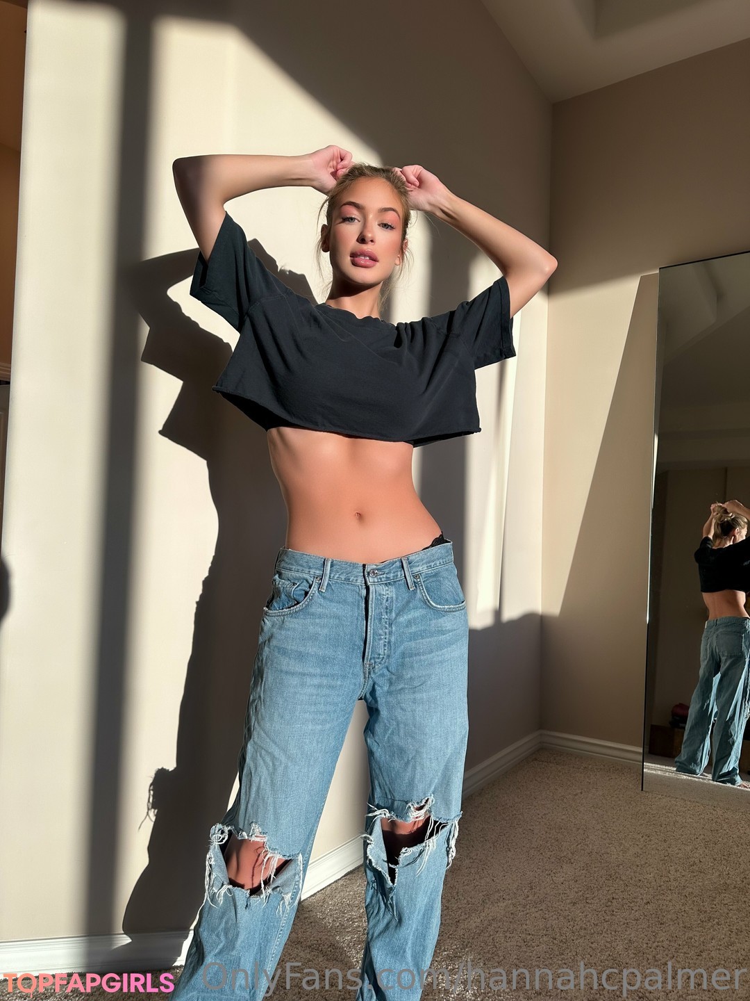 Naakte gelekte OnlyFans-foto van Hannah Palmer #1775