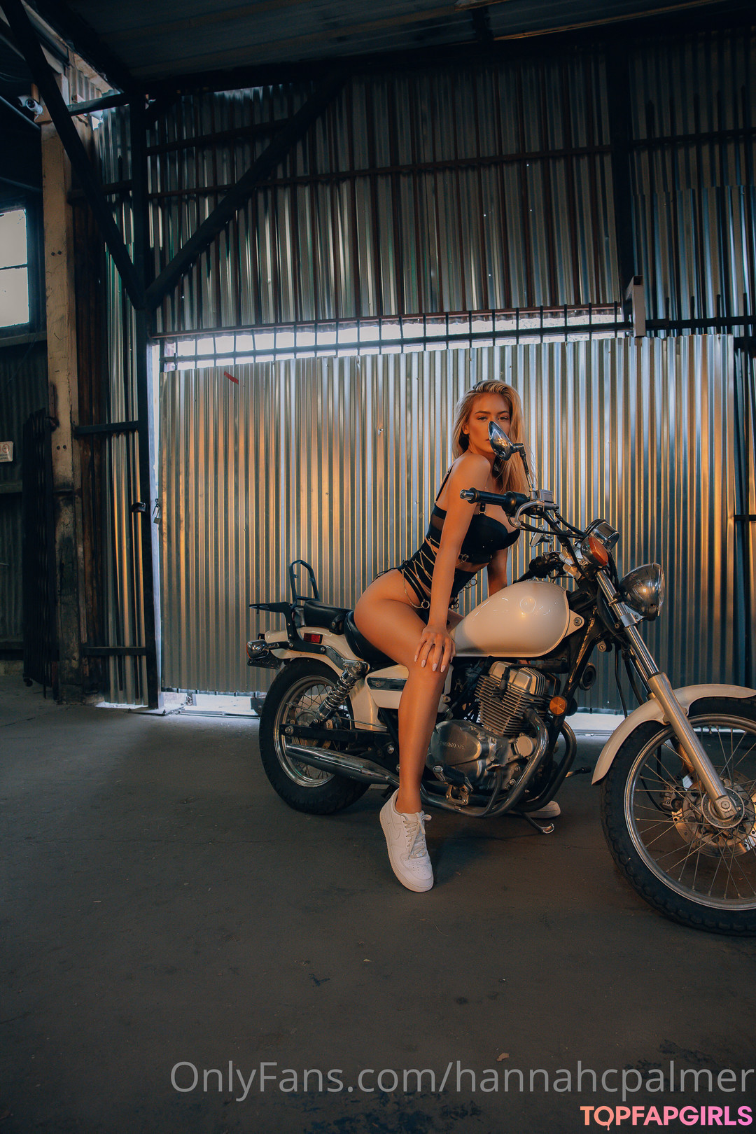 Naakte gelekte OnlyFans-foto van Hannah Palmer #2181