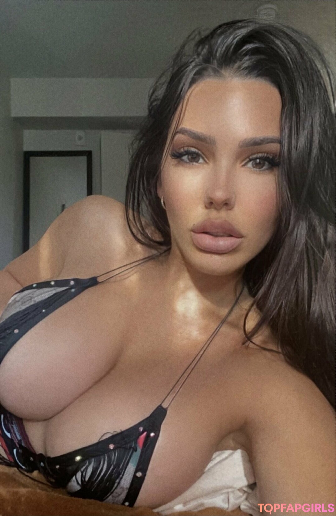 Naakte gelekte OnlyFans-foto van Paige Woolen #4