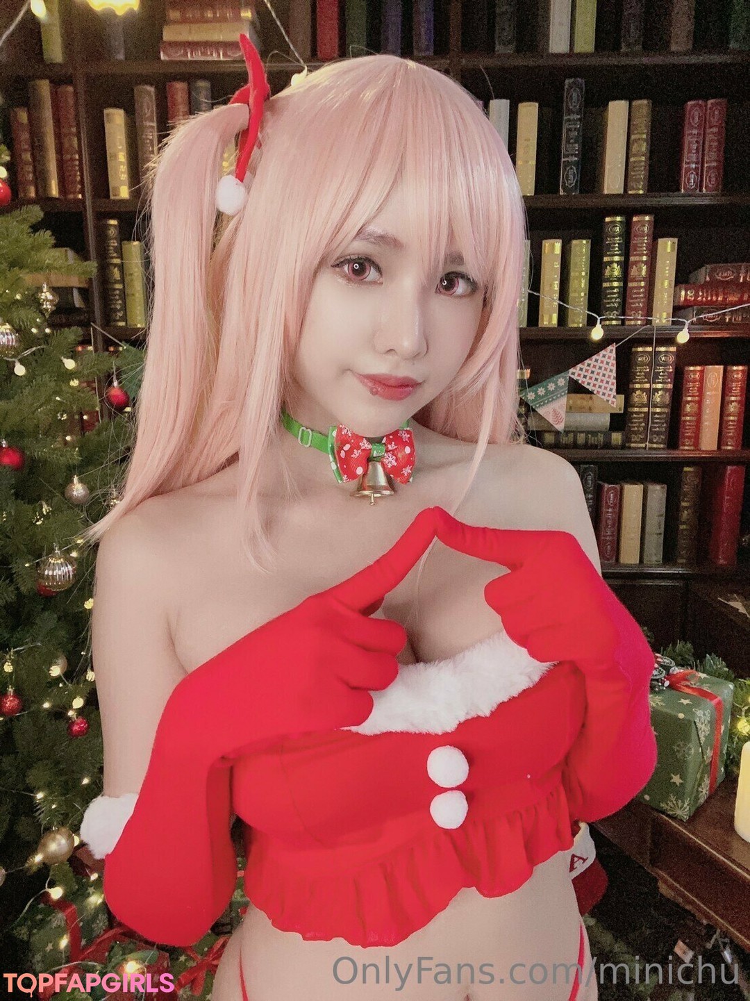 Naakte gelekte OnlyFans-foto van Minichu #18
