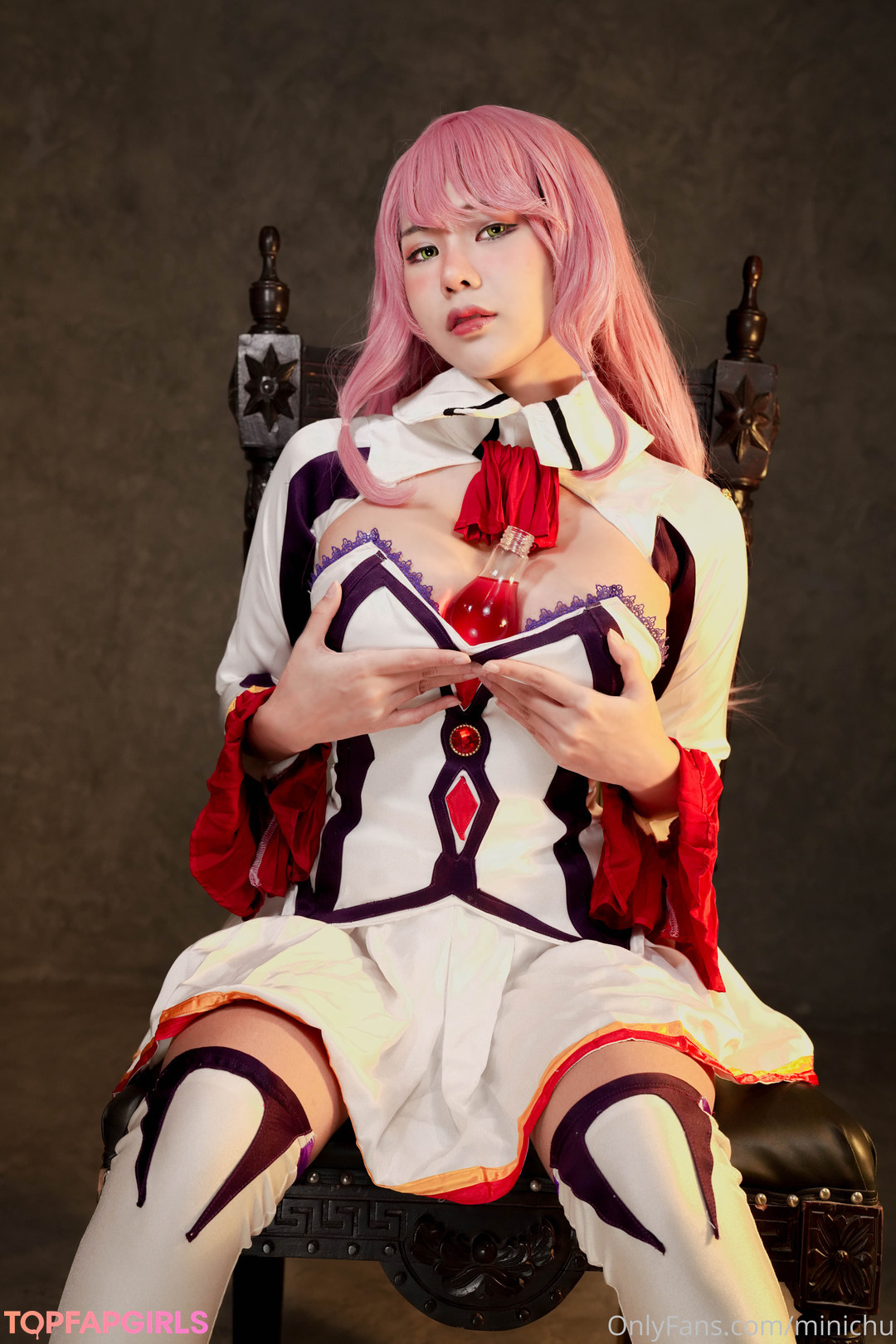 Naakte gelekte OnlyFans-foto van Minichu #398