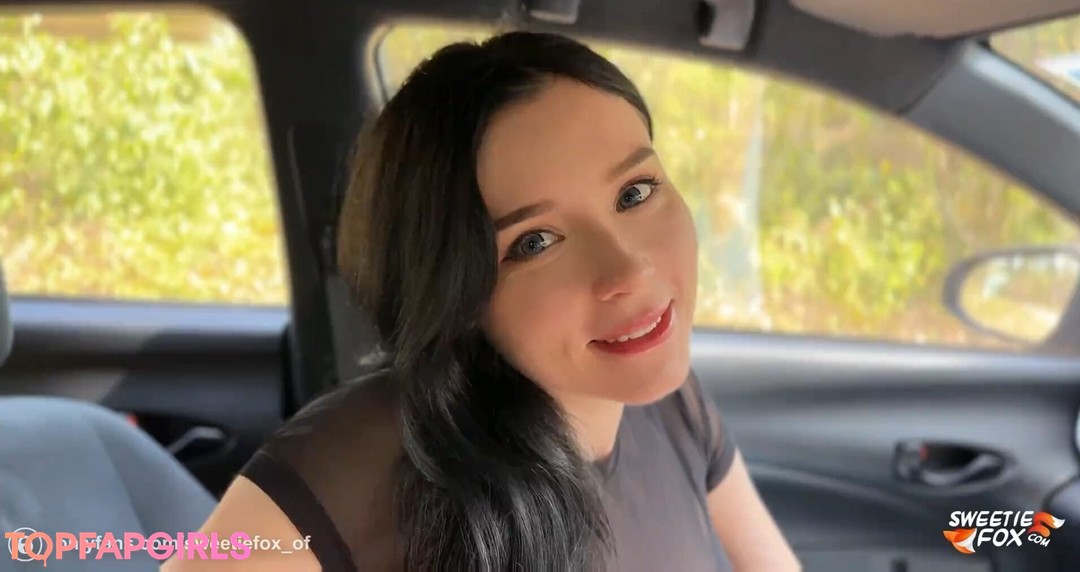 Naakte gelekte OnlyFans-foto van Sweetie Fox #3385