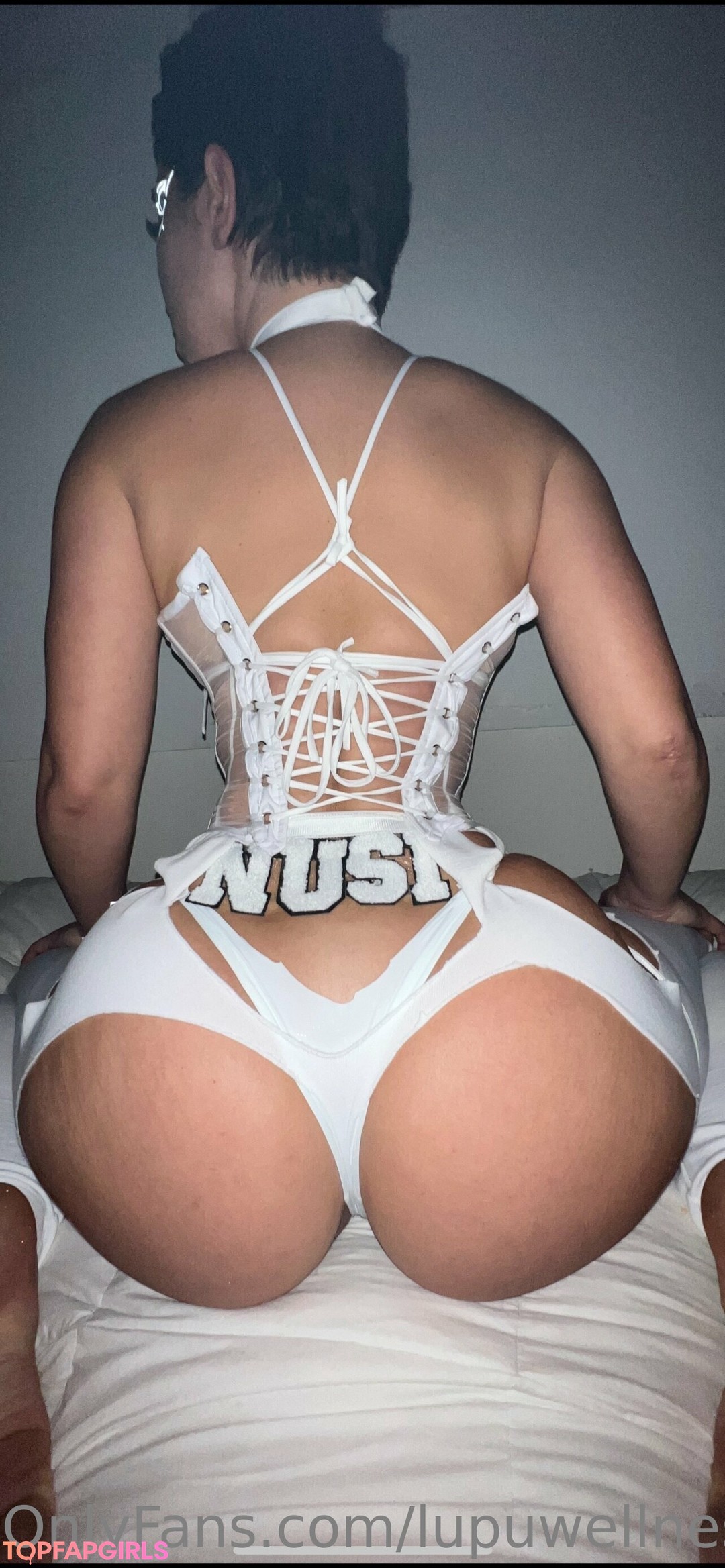 Naakte gelekte OnlyFans-foto van Liz #287