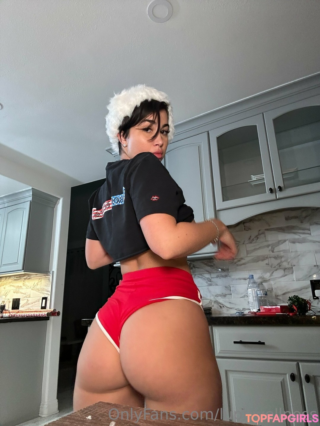 Naakte gelekte OnlyFans-foto van Liz #402