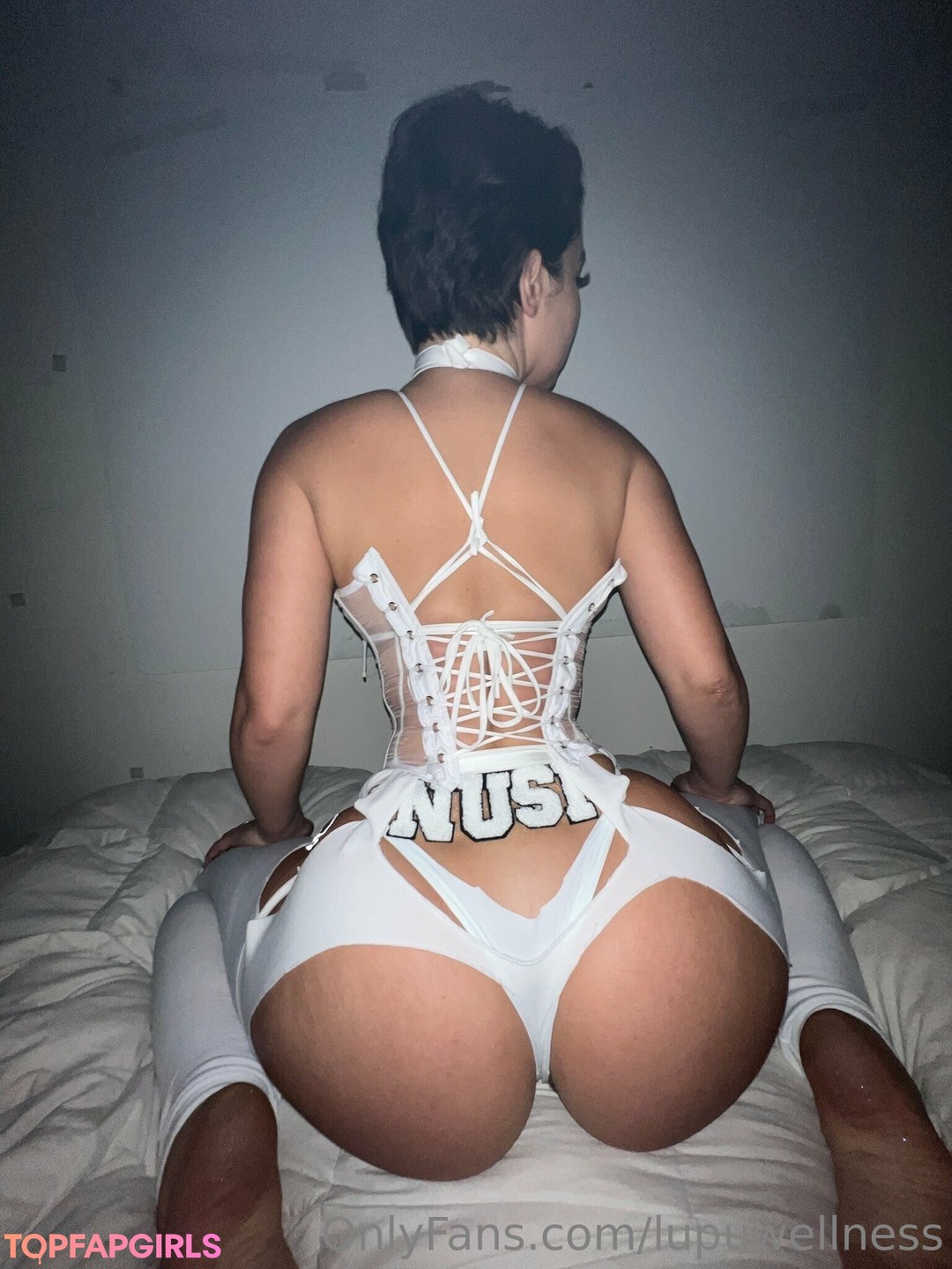 Naakte gelekte OnlyFans-foto van Liz #423