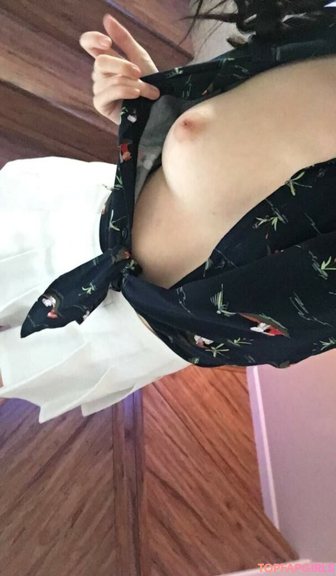 Naakte gelekte OnlyFans-foto van Elizabeth Reed #1845
