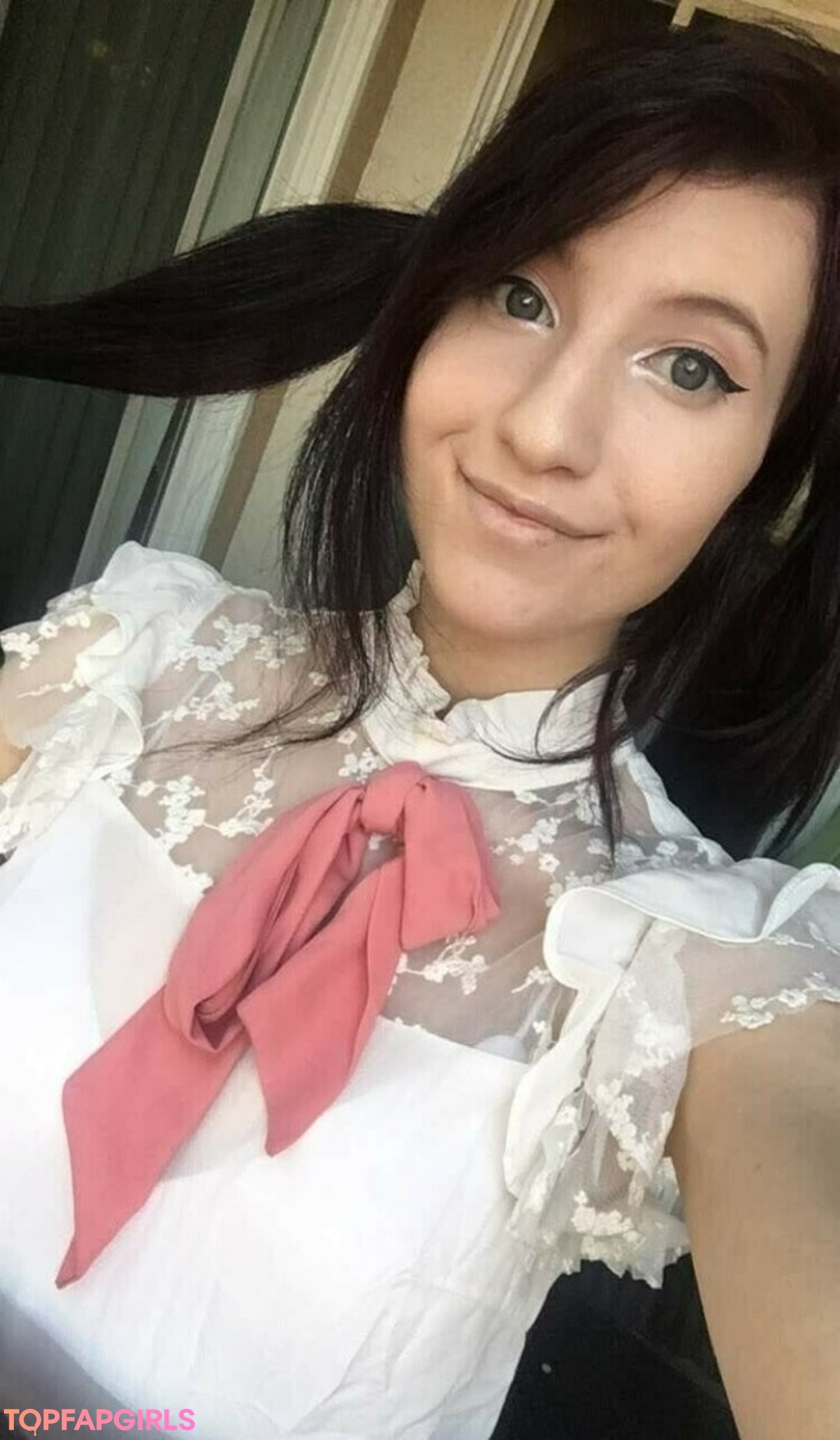 Naakte gelekte OnlyFans-foto van Elizabeth Reed #2375
