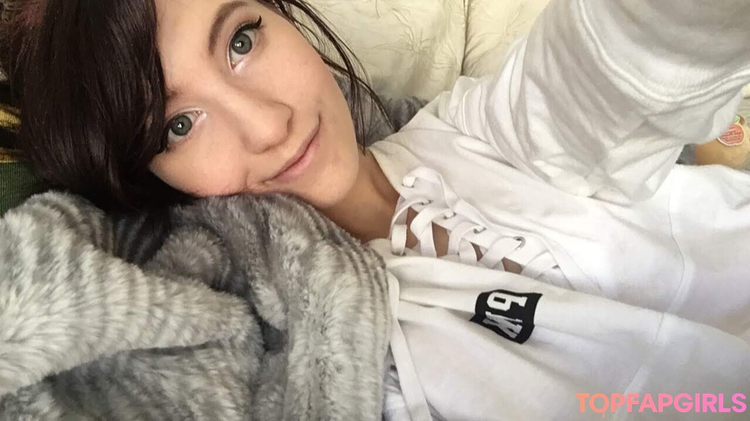 Naakte gelekte OnlyFans-foto van Elizabeth Reed #634