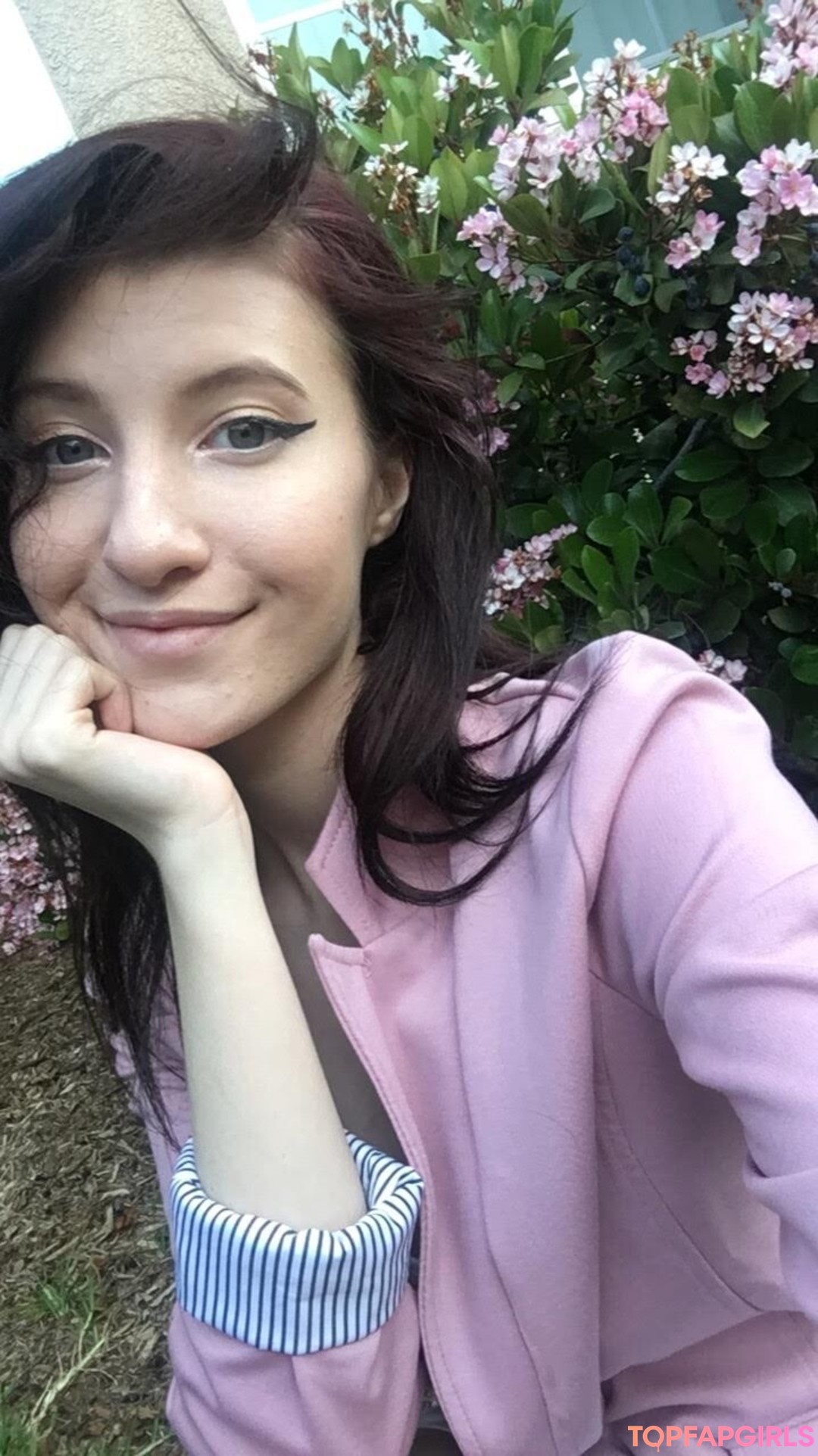 Naakte gelekte OnlyFans-foto van Elizabeth Reed #771