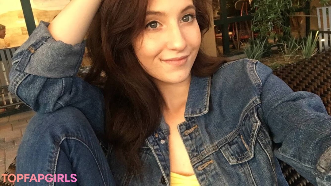 Naakte gelekte OnlyFans-foto van Elizabeth Reed #891