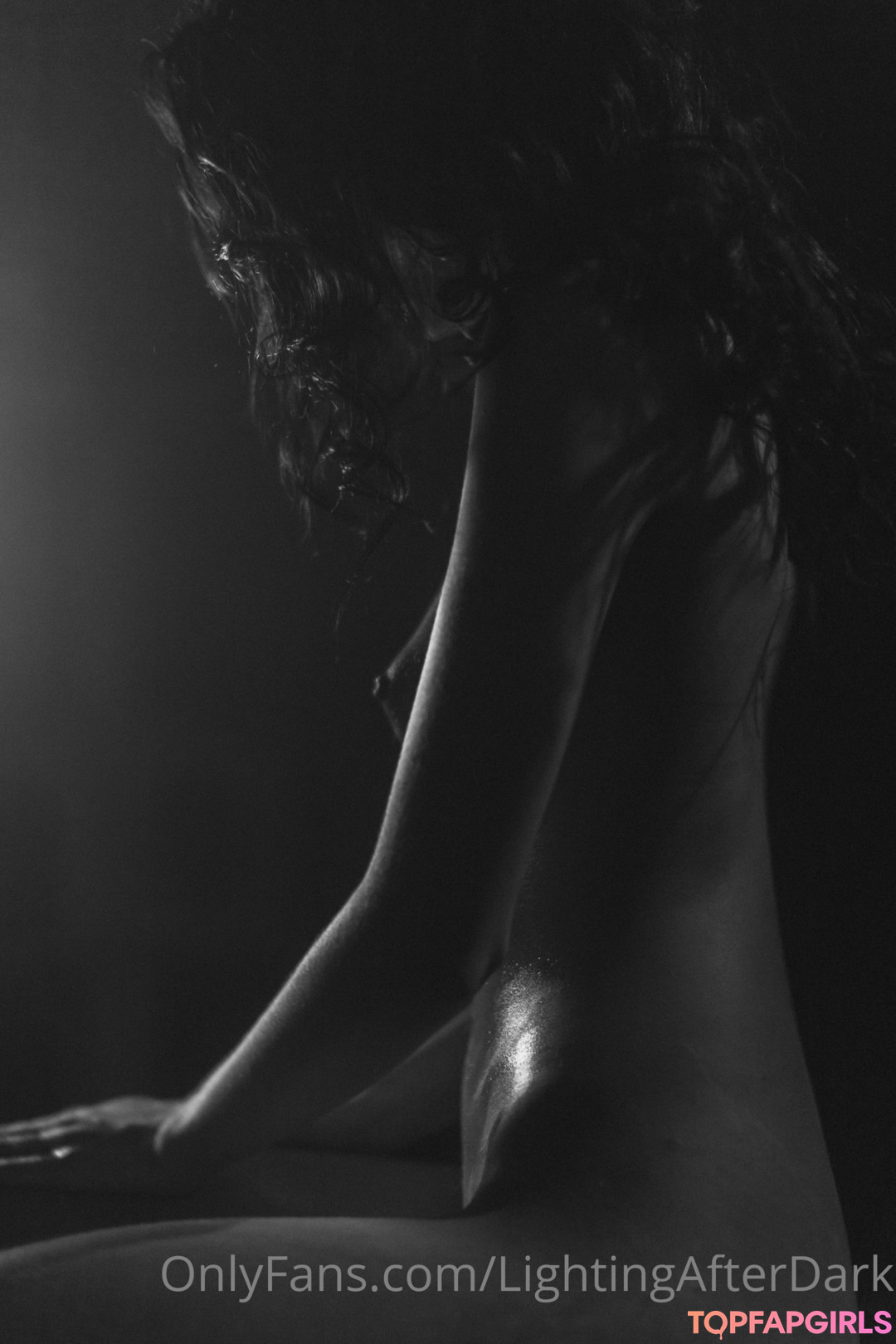 Naakte gelekte OnlyFans-foto van Elizabeth Reed #196