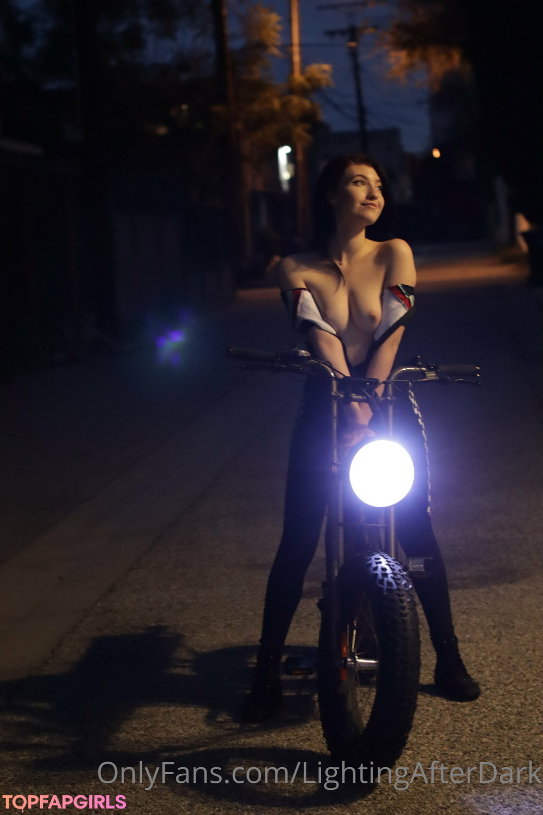 Naakte gelekte OnlyFans-foto van Elizabeth Reed #306