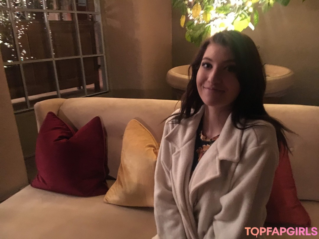 Naakte gelekte OnlyFans-foto van Elizabeth Reed #426