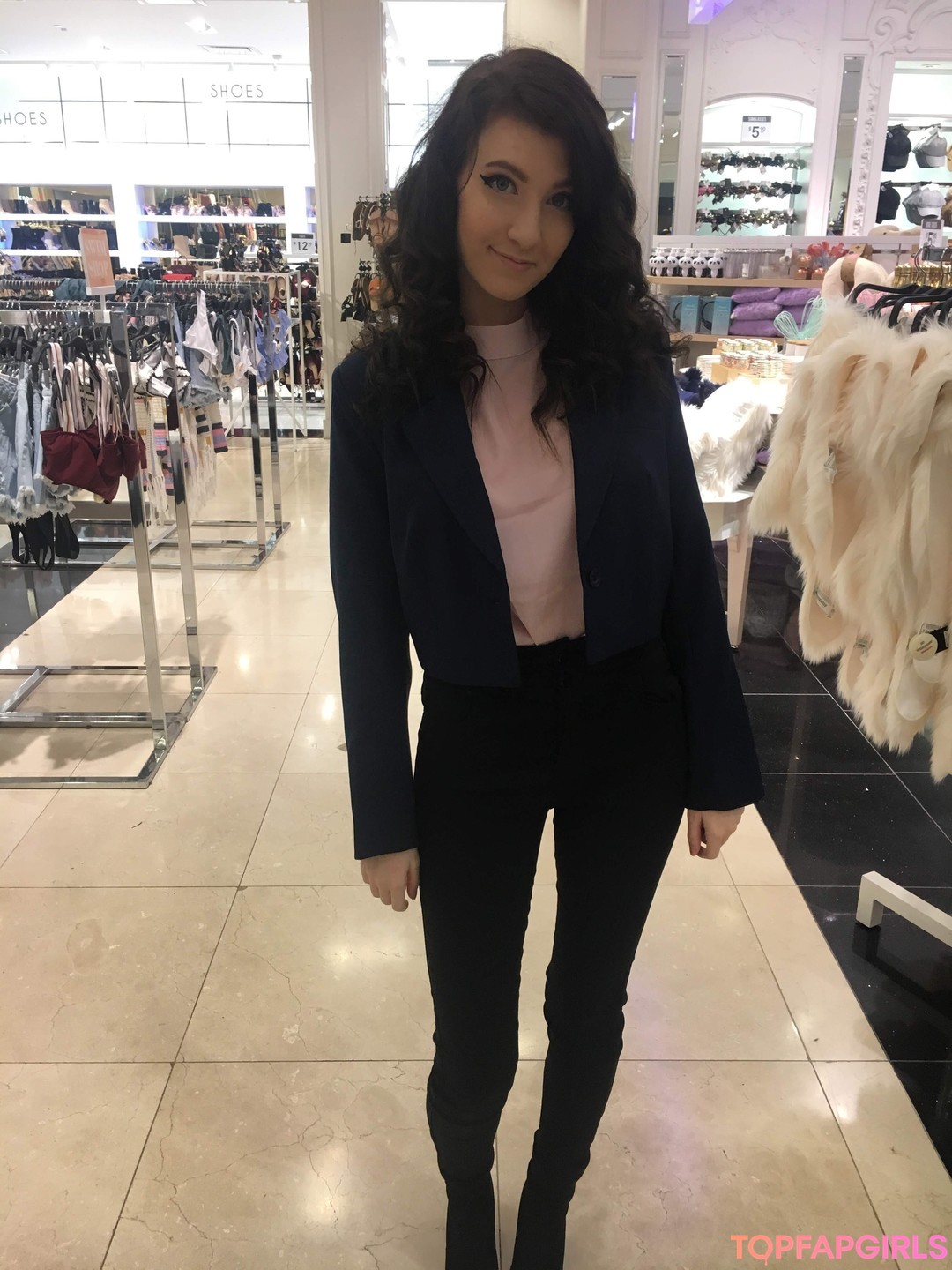 Naakte gelekte OnlyFans-foto van Elizabeth Reed #455